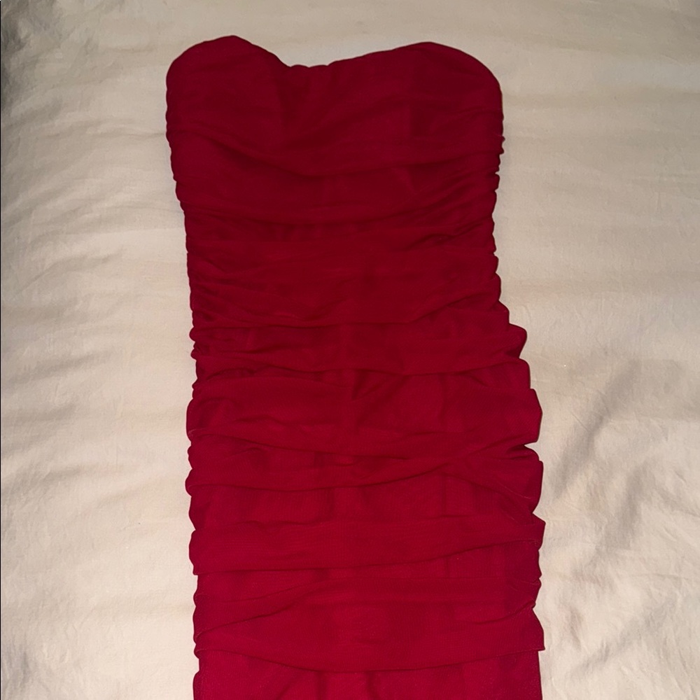Elegant Red Strapless Dress